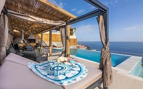 Rocca Al Mare Seaside Villas